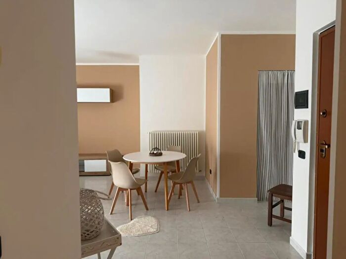 Appartamento trilocale in affitto in Aulla
