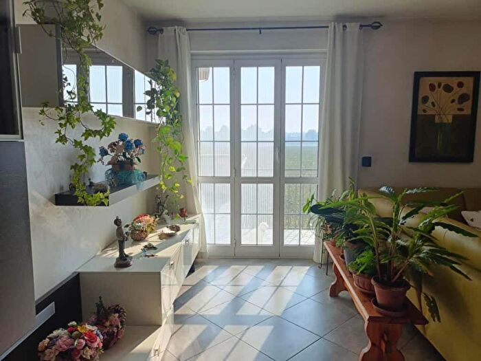 Casa con 6 locali in vendita in Via Orbassano, None