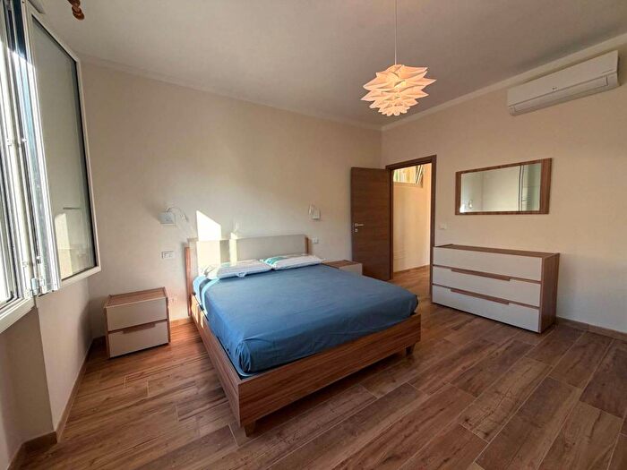 Appartamento trilocale in affitto in Via Nicola Tagliaferri, Novoli, Firenze