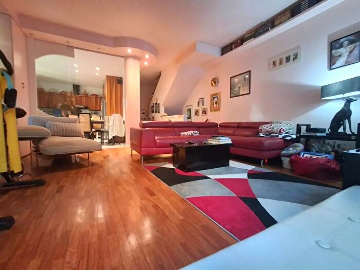 Casa con 5 locali in vendita in Via Battindarno, Bologna