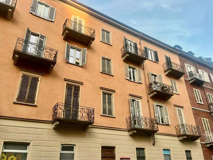 Appartamento quadrilocale in affitto in Via Giandomenico Romagnosi, San Secondo, Torino