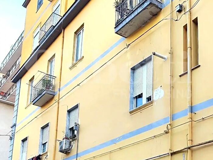 Appartamento quadrilocale in vendita in Via Chieti, Napoli