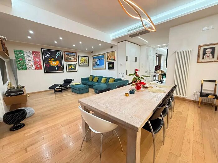 Appartamento quadrilocale in vendita in Via Donato Bramante, Caserta