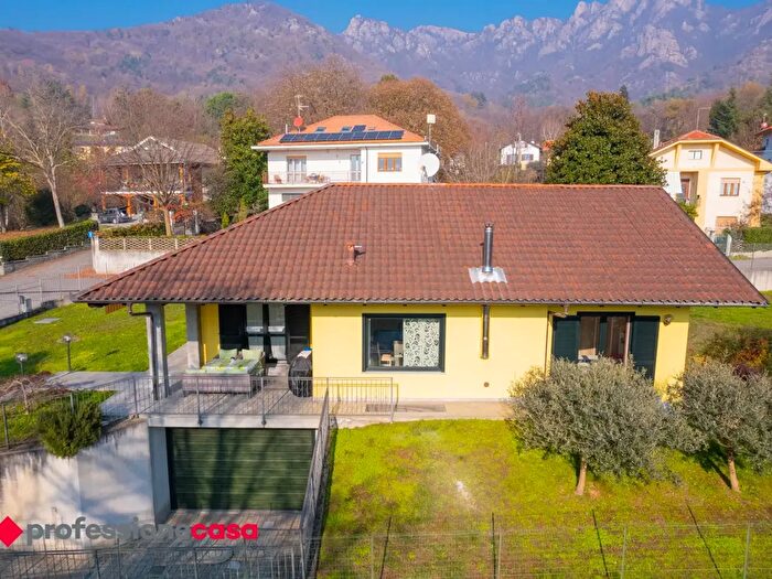 Casa con 6 locali in vendita in Via Coassoli, Cantalupa