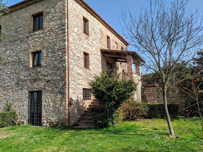 Casa quadrilocale in affitto in Strada Statale Amerina, Centro, Amelia