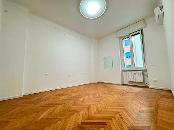 Appartamento bilocale in affitto in Via Angelo Poliziano, Sempione, Milano