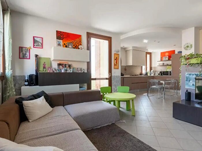 Appartamento quadrilocale in vendita in Via Iotti, Imola