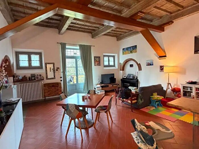 Appartamento quadrilocale in vendita in Calenzano