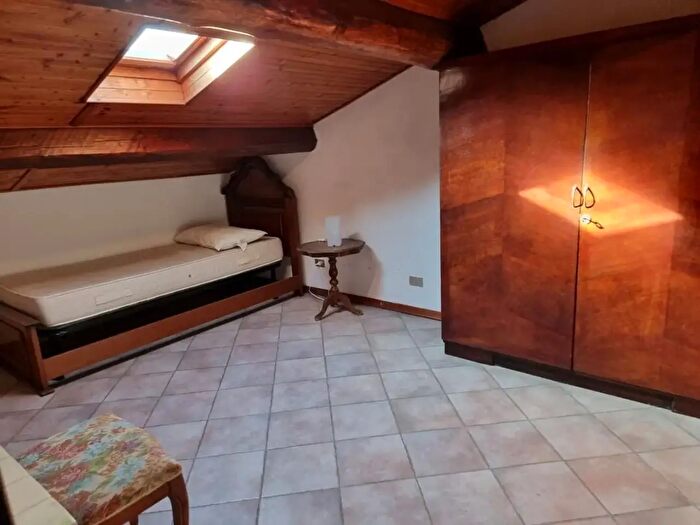 Casa con 6 locali in vendita in Viareggio