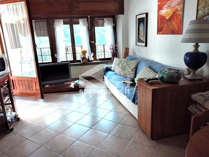 Appartamento bilocale in vendita in Monte Menna, Roncobello