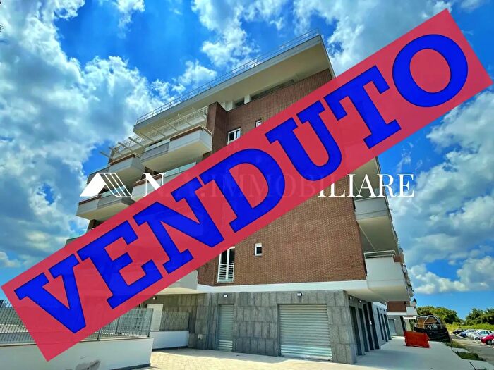 Appartamento bilocale in vendita in Via Casale del Fico, Roma