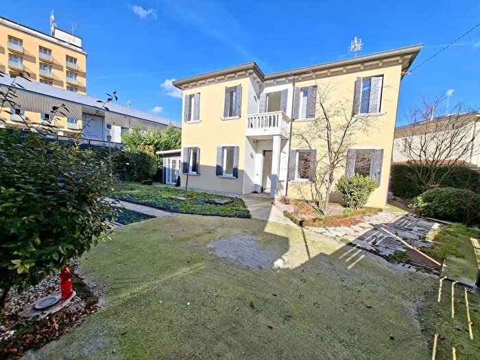 Casa quadrilocale in vendita in Via Domenico Turazza, Padova