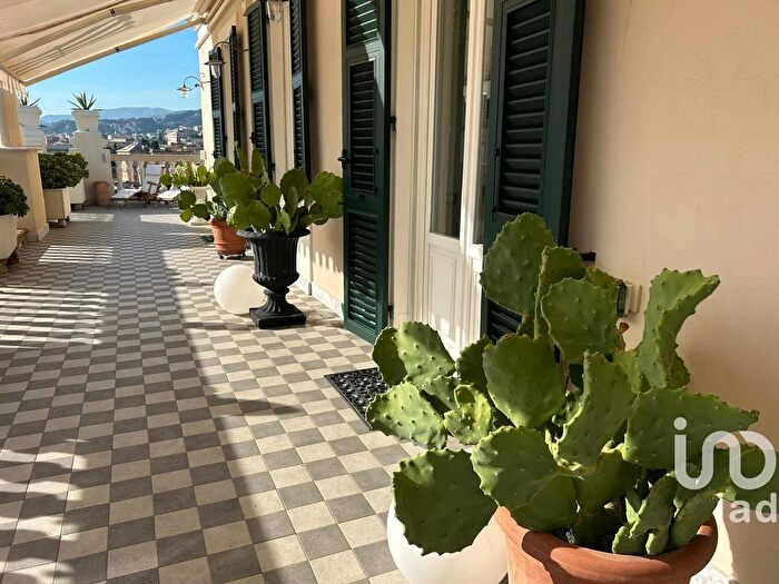 Appartamento con 9 locali in vendita in Piazza Manin, Genova