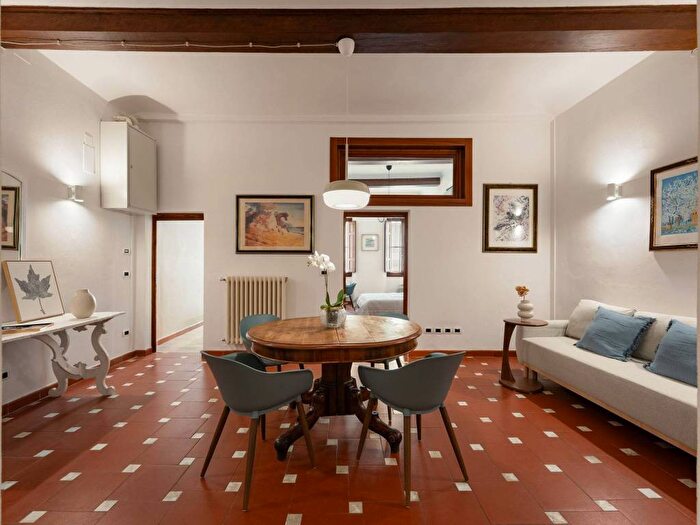 Appartamento trilocale in affitto in Via della Chiesa, San Frediano, Firenze