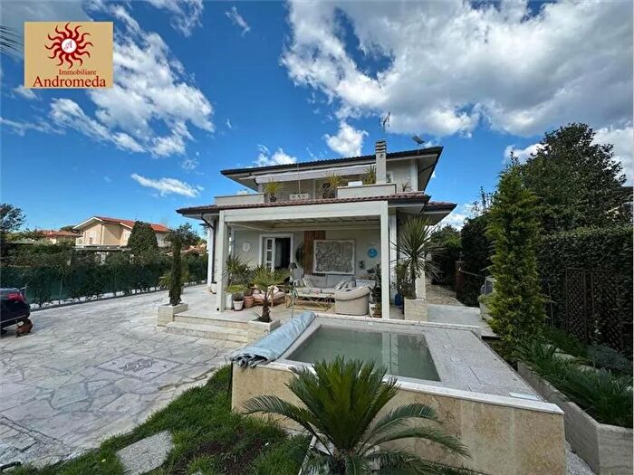 Casa in vendita in Forte Dei Marmi