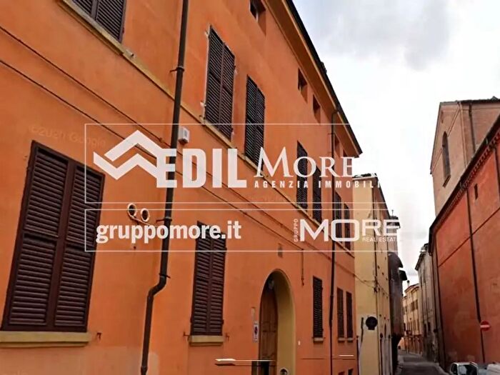 Appartamento quadrilocale in vendita in Modena