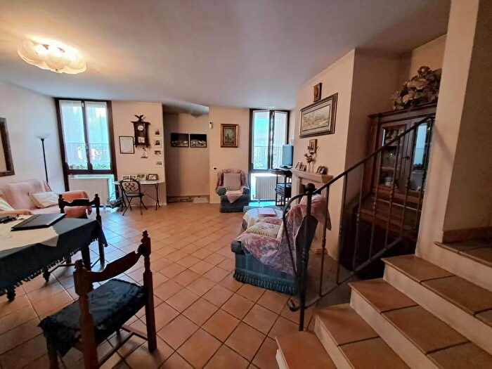 Casa con 5 locali in vendita in Via Mario Clivio, Sorbolo Mezzani