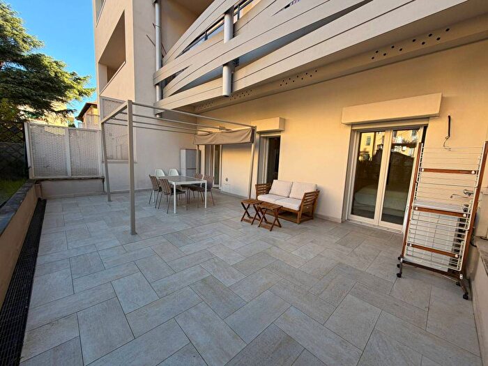 Appartamento trilocale in affitto in Via dellOrcagna, Beccaria Colombo, Firenze