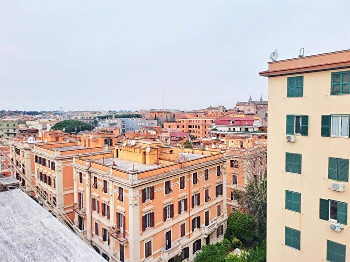 Appartamento trilocale in affitto in Via Claterna, San Giovanni, Roma