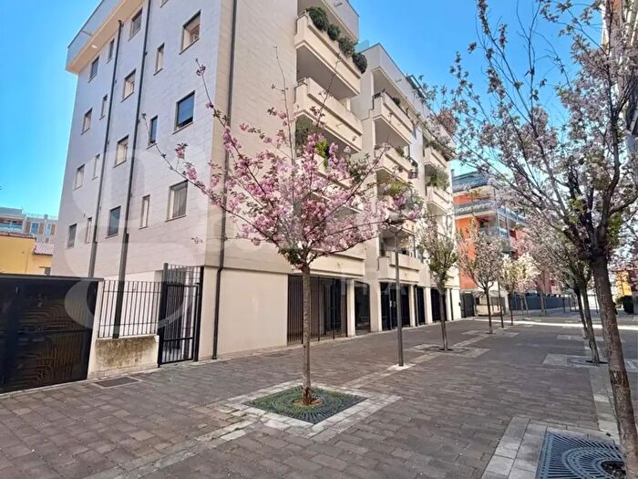 Appartamento bilocale in vendita in Via Privata Esiodo, Milano