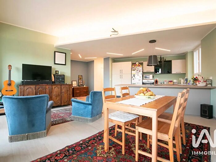 Appartamento con 6 locali in vendita in Piazza Cavour, Genova