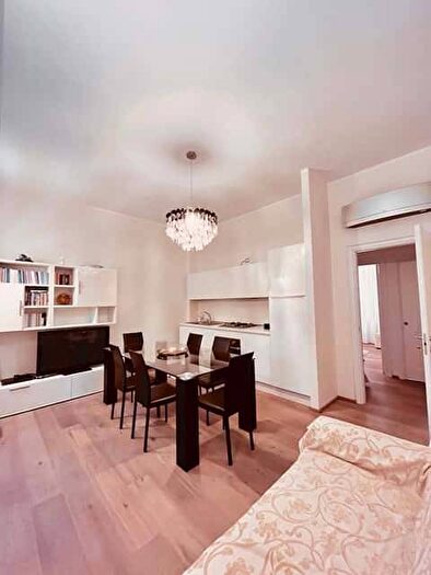 Appartamento bilocale in affitto in Via Paracelso, Buenos Aires, Milano