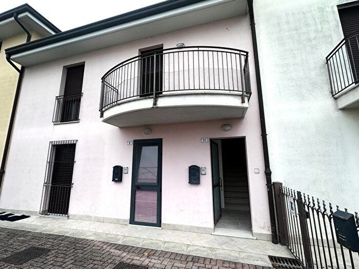 Appartamento trilocale in vendita in Conselice