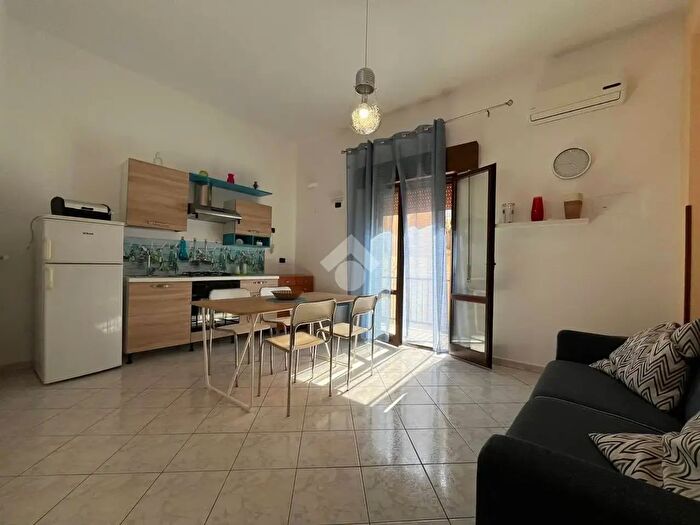 Appartamento con 6 locali in vendita in Via Roma, Castellammare Del Golfo