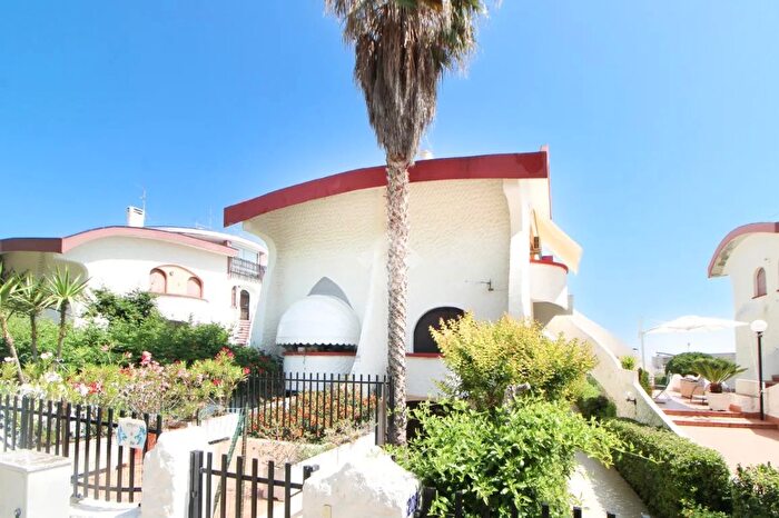 Casa quadrilocale in vendita in Viale Alcione, Francavilla Al Mare