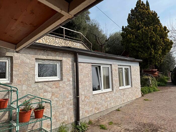 Appartamento monolocale in affitto in Via Gaetano Donizetti, Montericco, Negrar di Valpolicella