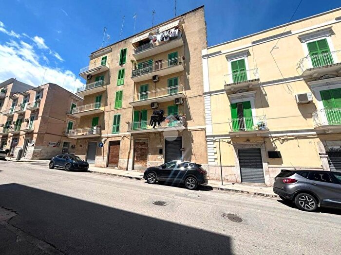 Appartamento quadrilocale in affitto in Via Baccarini, Molfetta