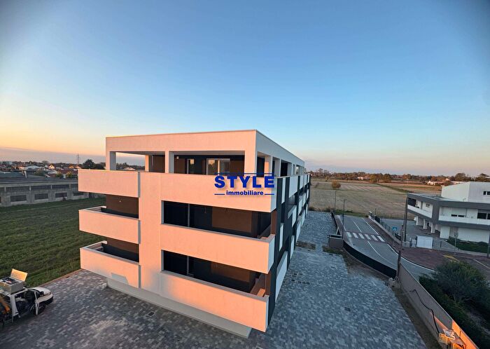 Appartamento con 7 locali in vendita in Via Verdi, Fiesso DArtico