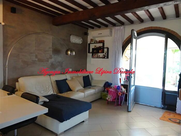 Casa quadrilocale in vendita in Via II Giugno a Barberino Tavarnelle Firenze, Barberino Tavarnelle