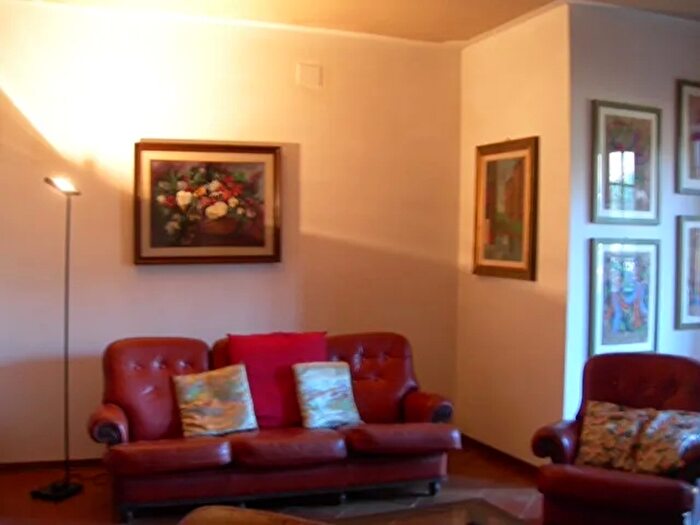 Appartamento con 7 locali in vendita in Via Borgovecchio, Camaiore