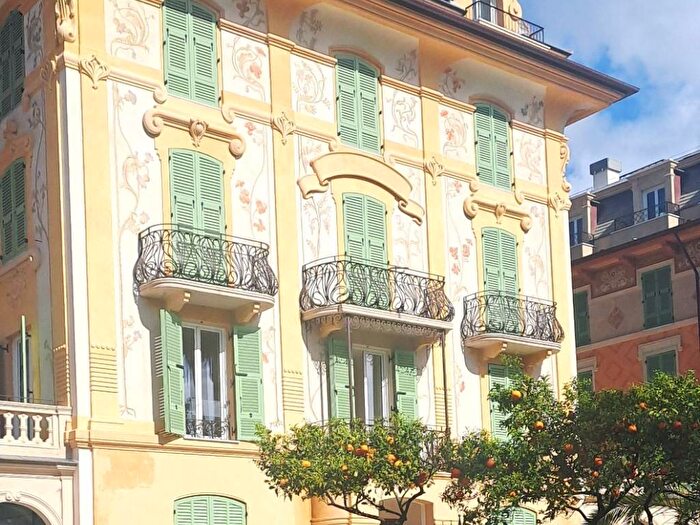 Appartamento trilocale in affitto in Via Antonio Gramsci, Centro Storico, Rapallo