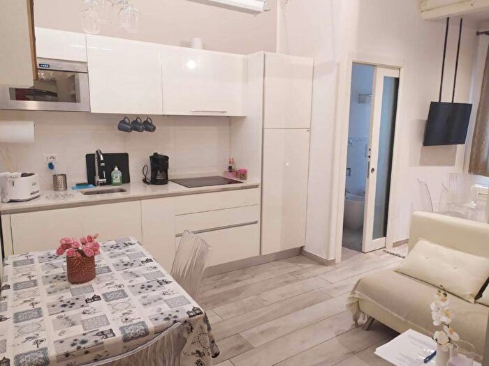 Appartamento bilocale in affitto in VIA SAN GALLO, San Marco SS Annunziata, Firenze