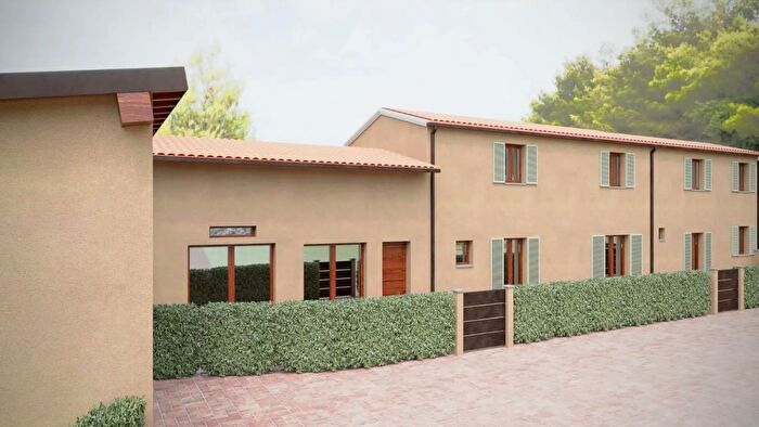 Appartamento trilocale in vendita in Via Indipendenza Cascina, Cascina