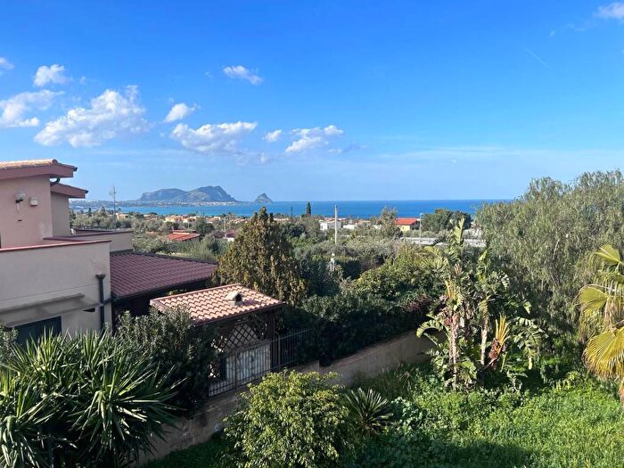 Casa trilocale in affitto in Via Chiesazza Sperone, Torre Colonna Sperone, Altavilla Milicia