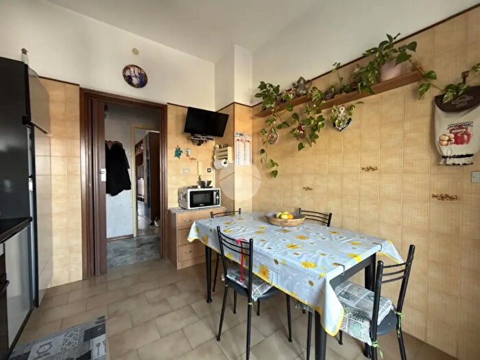 Appartamento trilocale in vendita in Via Sempione, Vercelli