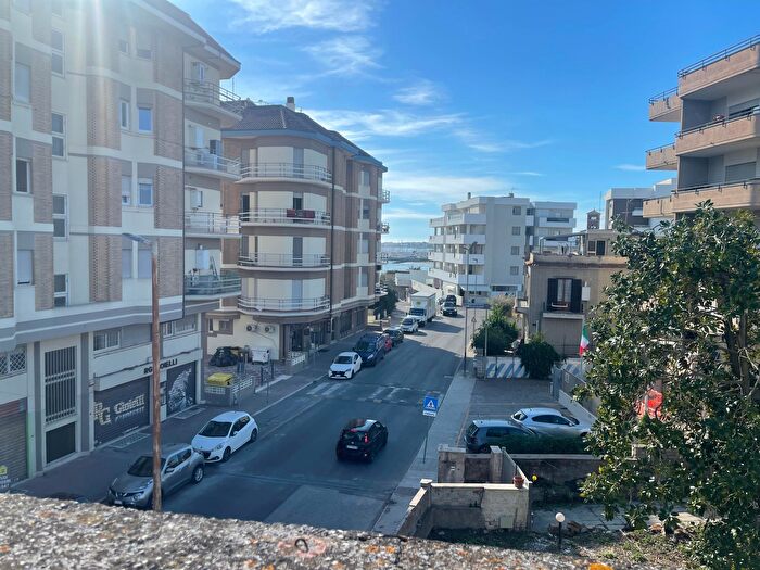 Appartamento trilocale in vendita in Via della Liberazione, Nettuno