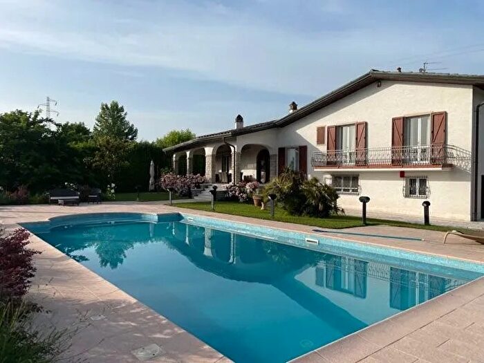 Casa con 5 locali in affitto in Via Ammiraglio Morin a, Forte Dei Marmi