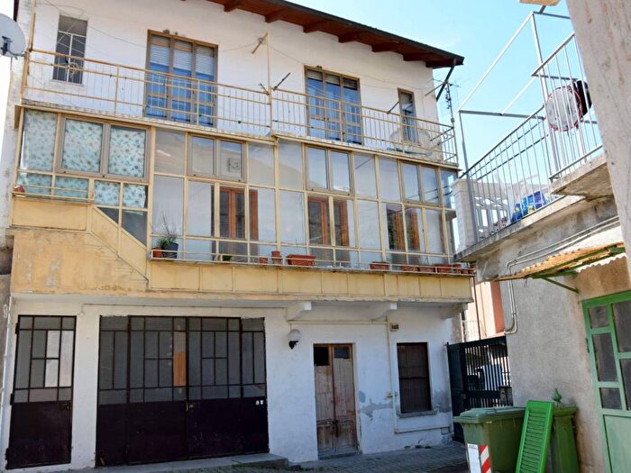 Casa quadrilocale in affitto in Via Tenente Mario Tacca, Borgone Susa