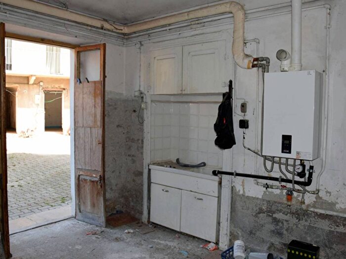 Case in Vendita e in Affitto - 2