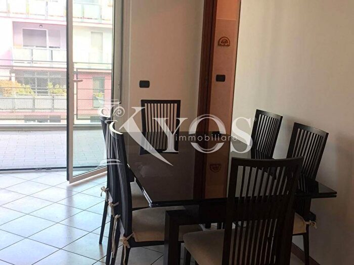 Appartamento trilocale in affitto in Via Melotti, Santa Giulia, Milano