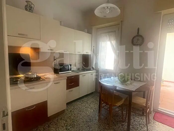 Appartamento trilocale in vendita in Via Milis, Oristano