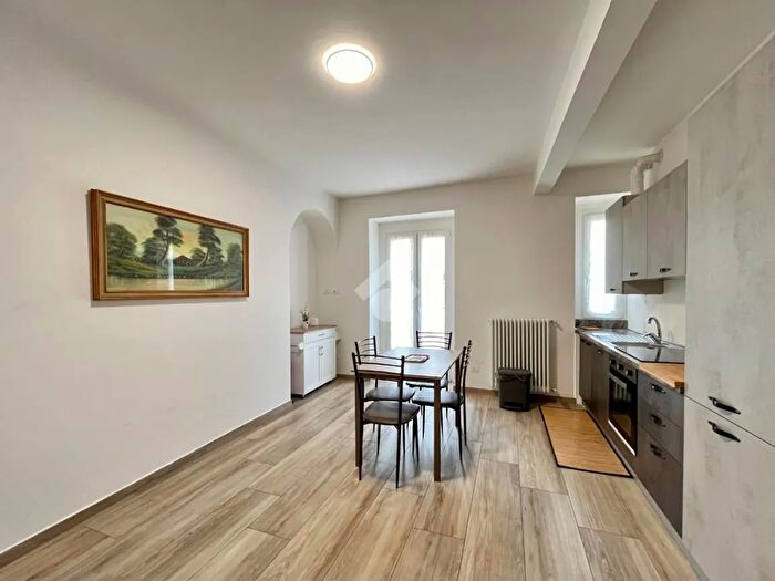 Appartamento trilocale in vendita in Via Vittorio Veneto, Vercurago