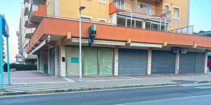 Appartamento trilocale in vendita in BellariaIgea Marina