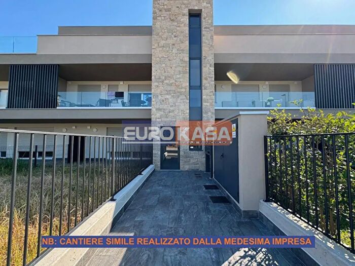 Appartamento bilocale in vendita in Via Konrad, Osio Sopra