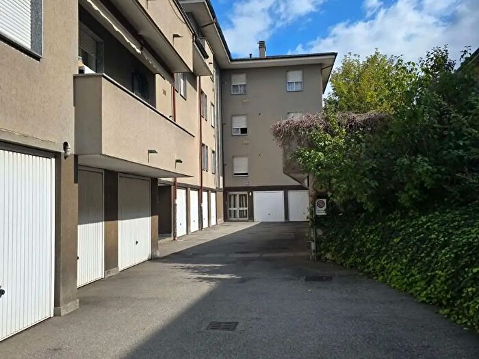 Appartamento trilocale in vendita in Via Milano, Giussano