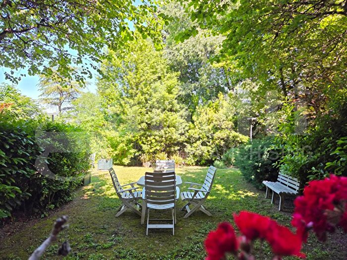 Appartamento con 5 locali in vendita in Via Anna Frank, Bologna